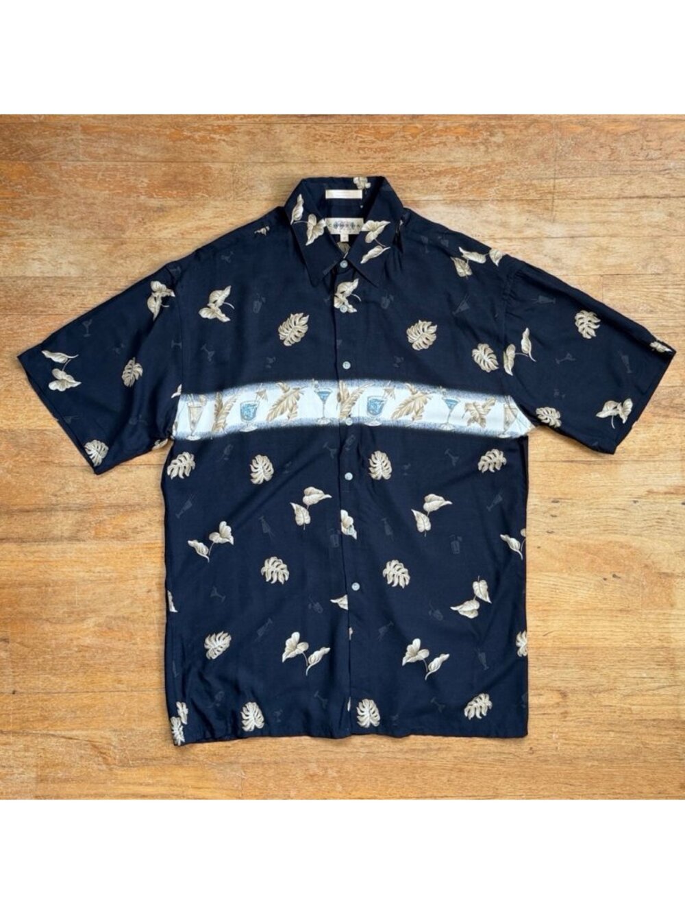Vintage Mens Hawaiian Shirt Size Medium 90s Palm Leaf & Cocktail Print